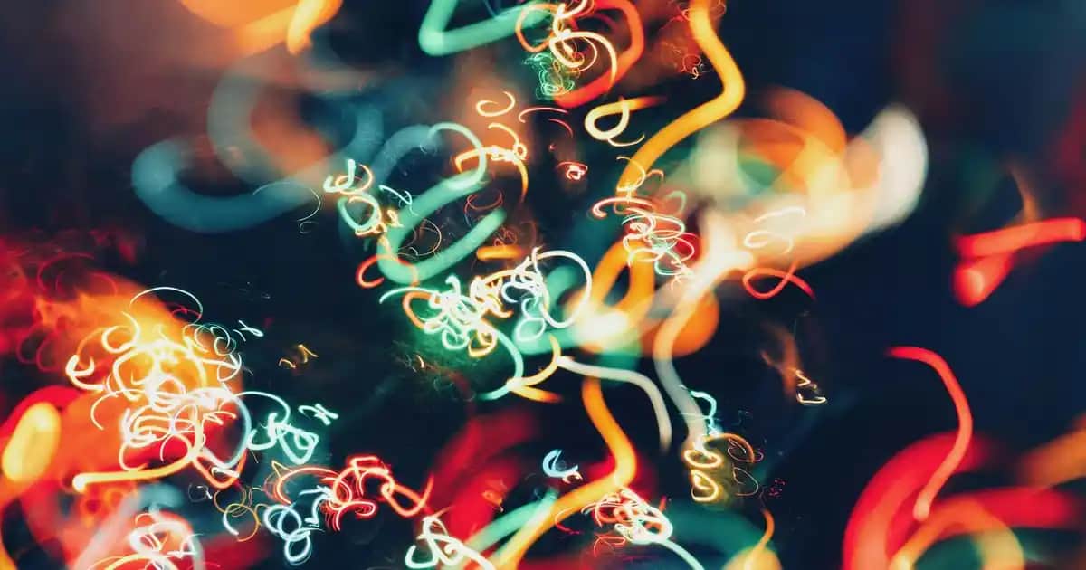 Mürdüm Kazaklar: Kışın Şıklığını ve Rahatlığını Bir Arada Sunan En Güzel Renk Seçenekleri