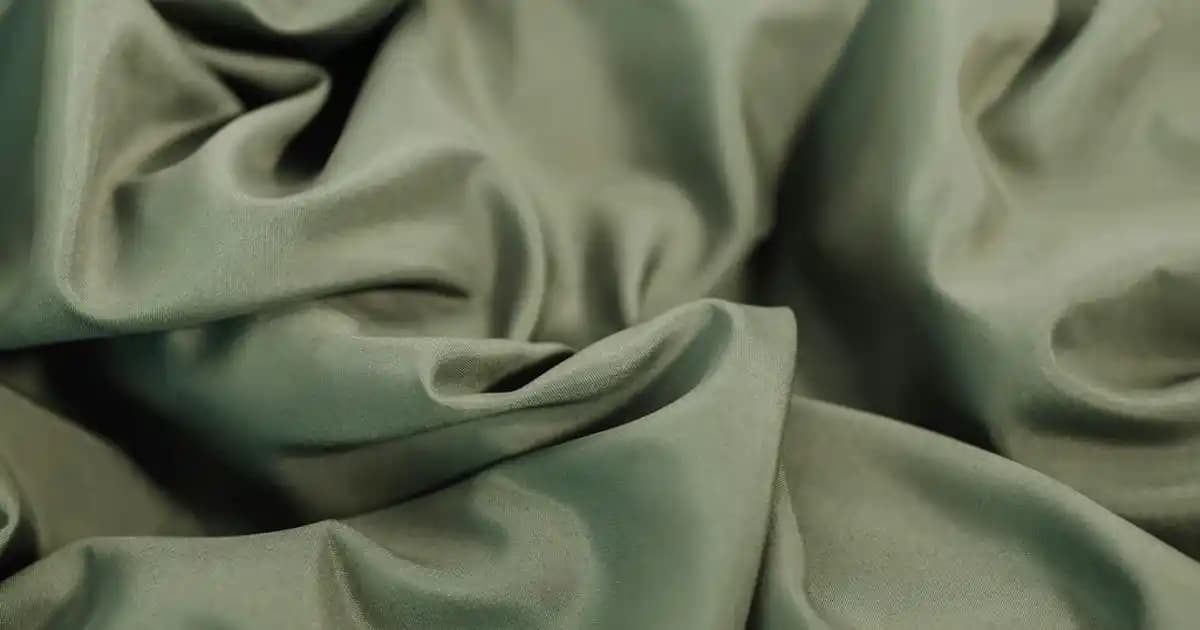 Nike Mavi Ceketler: Spor ve Günlük Kullanım İçin Şık ve Fonksiyonel Seçenekler