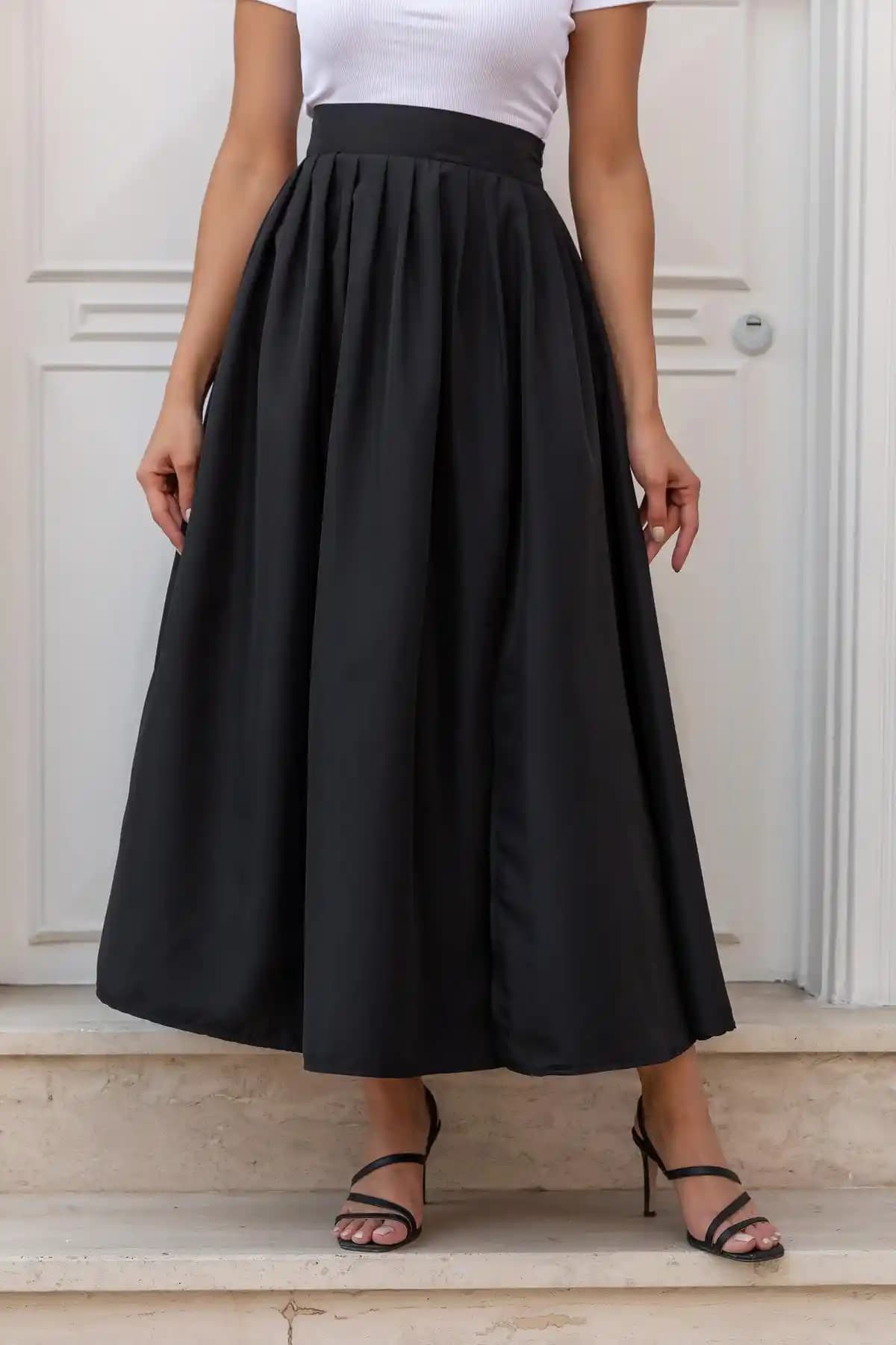 Paraşüt Etek Modası: Rahat ve Şık Kadın Giyim Trendleri ve Modelleri