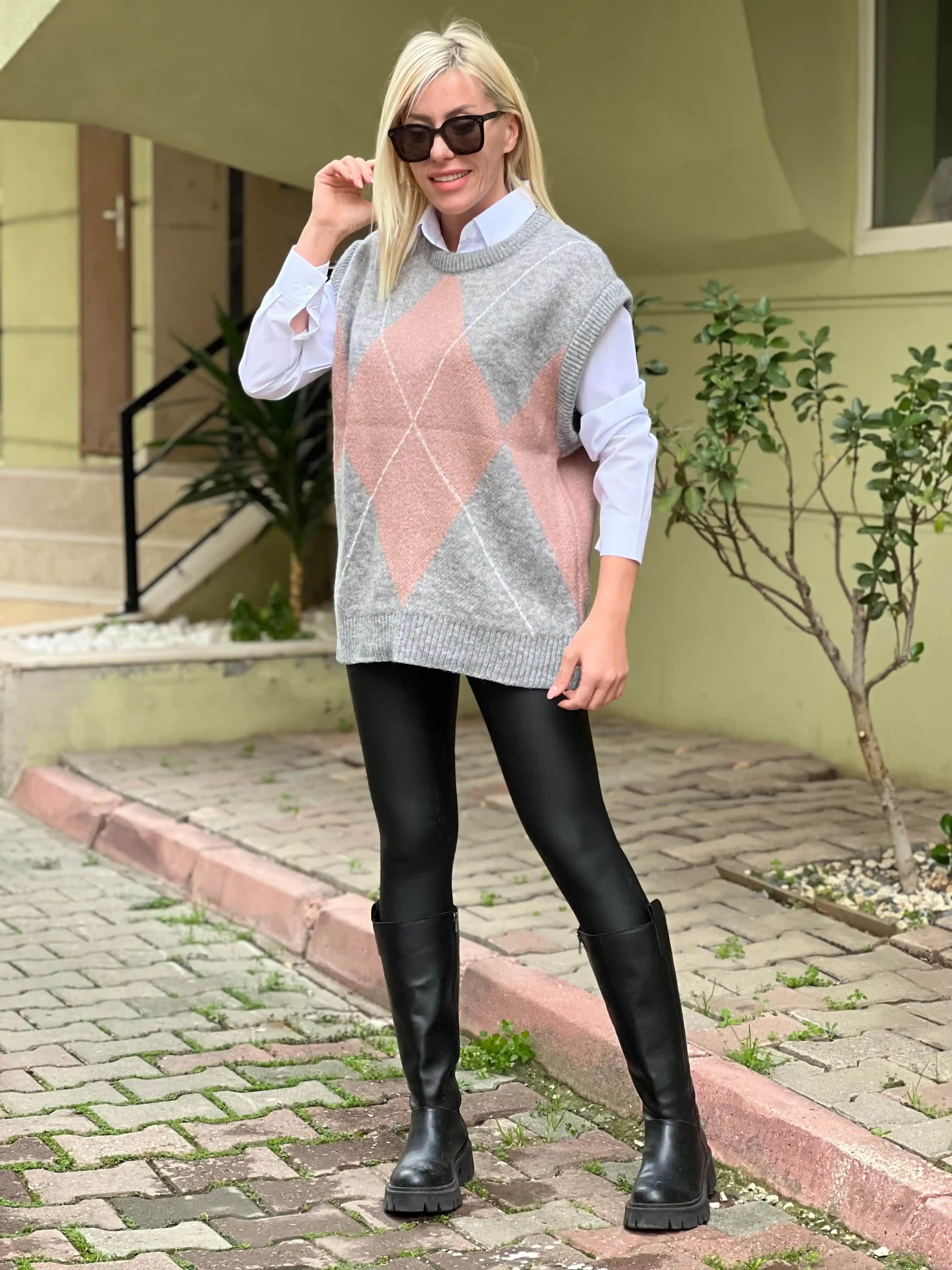 Süveter Kazak Modelleri ve Stil İpuçlarıyla Güncel ve Konforlu Giyim Önerileri