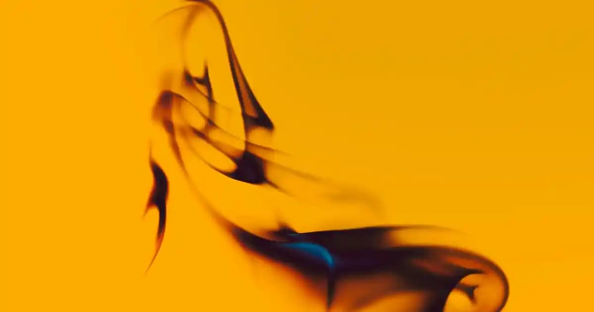 2025'te Uzun Kollu Astar Elbise ile Şıklık ve Konforda Devrim