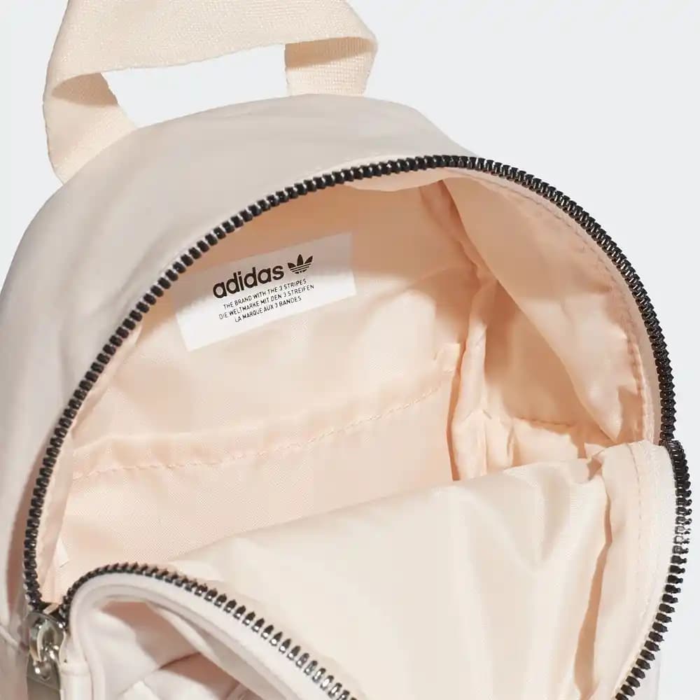 Adidas Mini Sırt Çantası: Günlük ve Spor Kullanımına Uygun Modern Tasarım