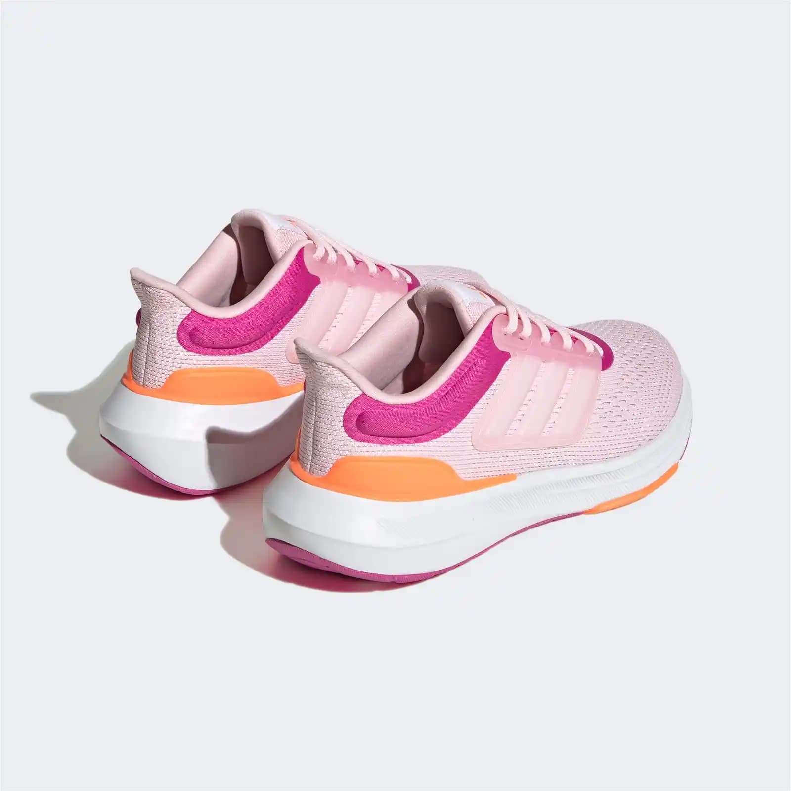 Adidas Pembe Spor Ayakkabıları: Şık ve Konforlu Modellerle Tarzınızı Yükseltin