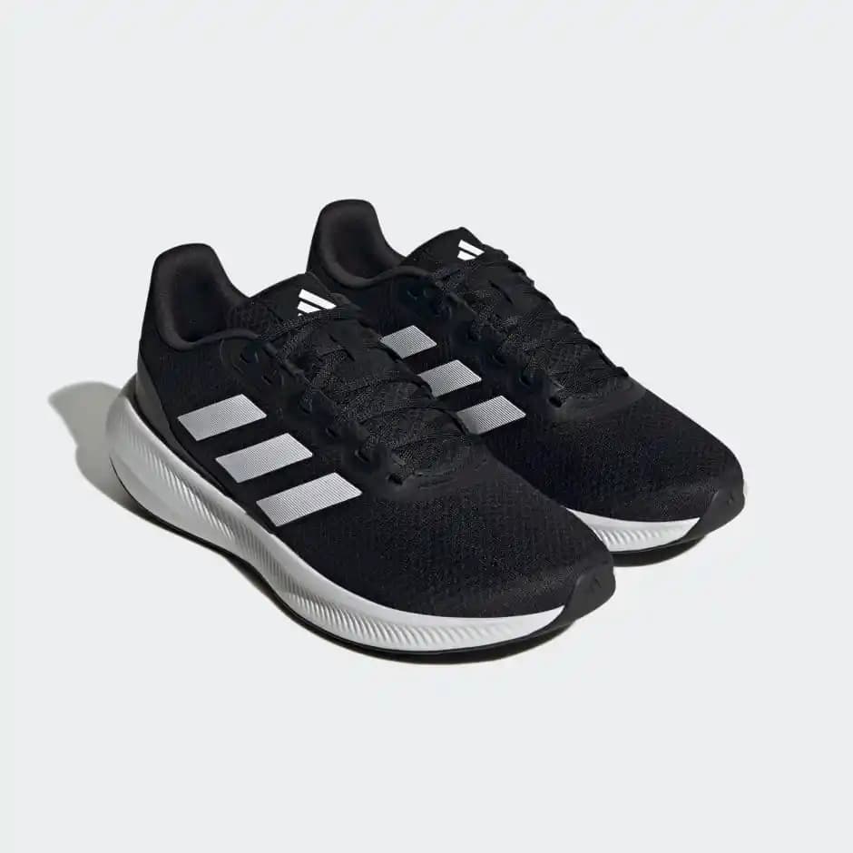 Adidas Siyah Bez Ayakkabılar: Şıklık ve Konforun Bir Arada Sunulduğu Seçenekler