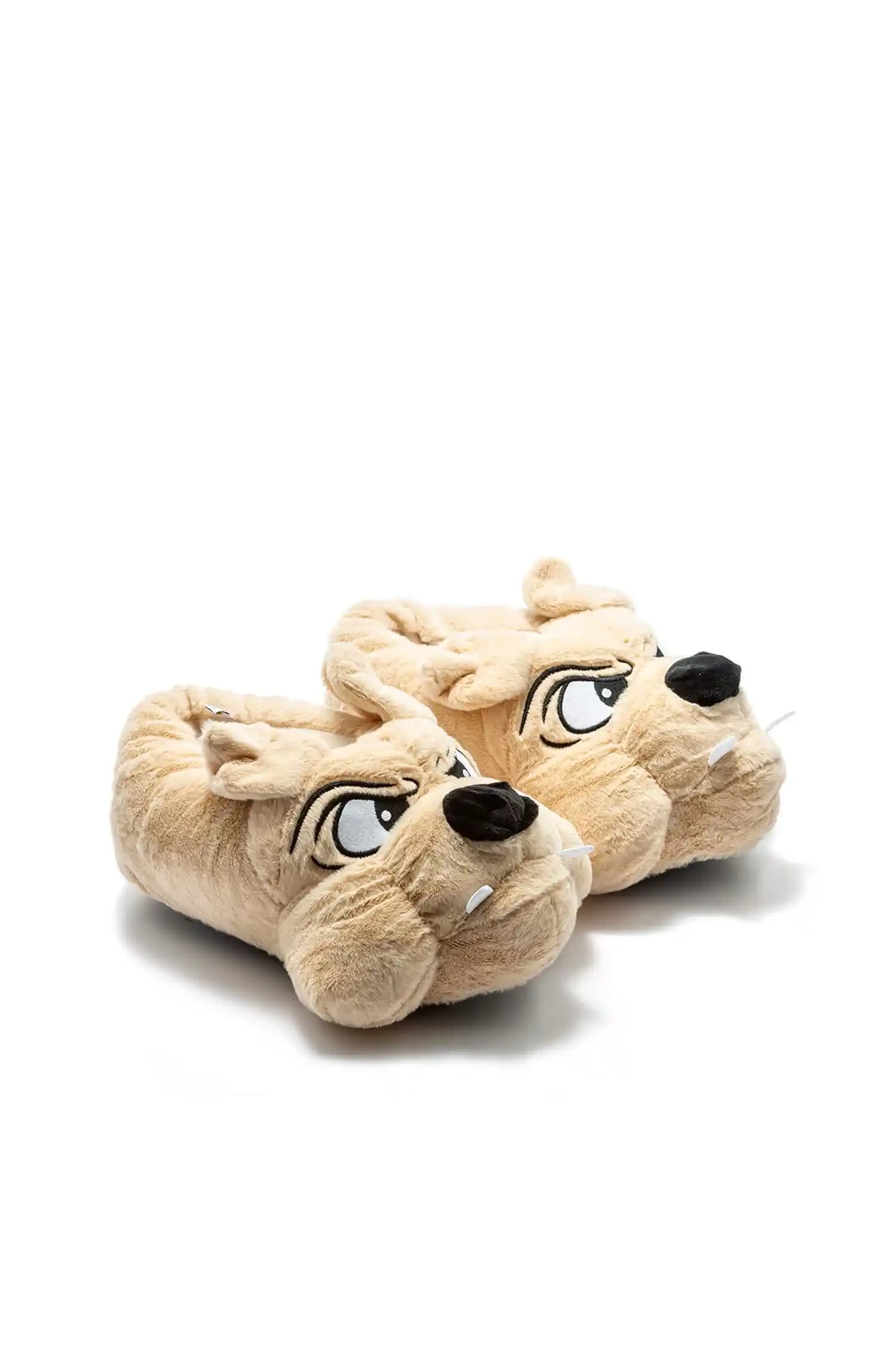 Aslanlı Panduflar: Eğlenceli ve Şık Ev Ayakkabılarıyla Konforu Artırın