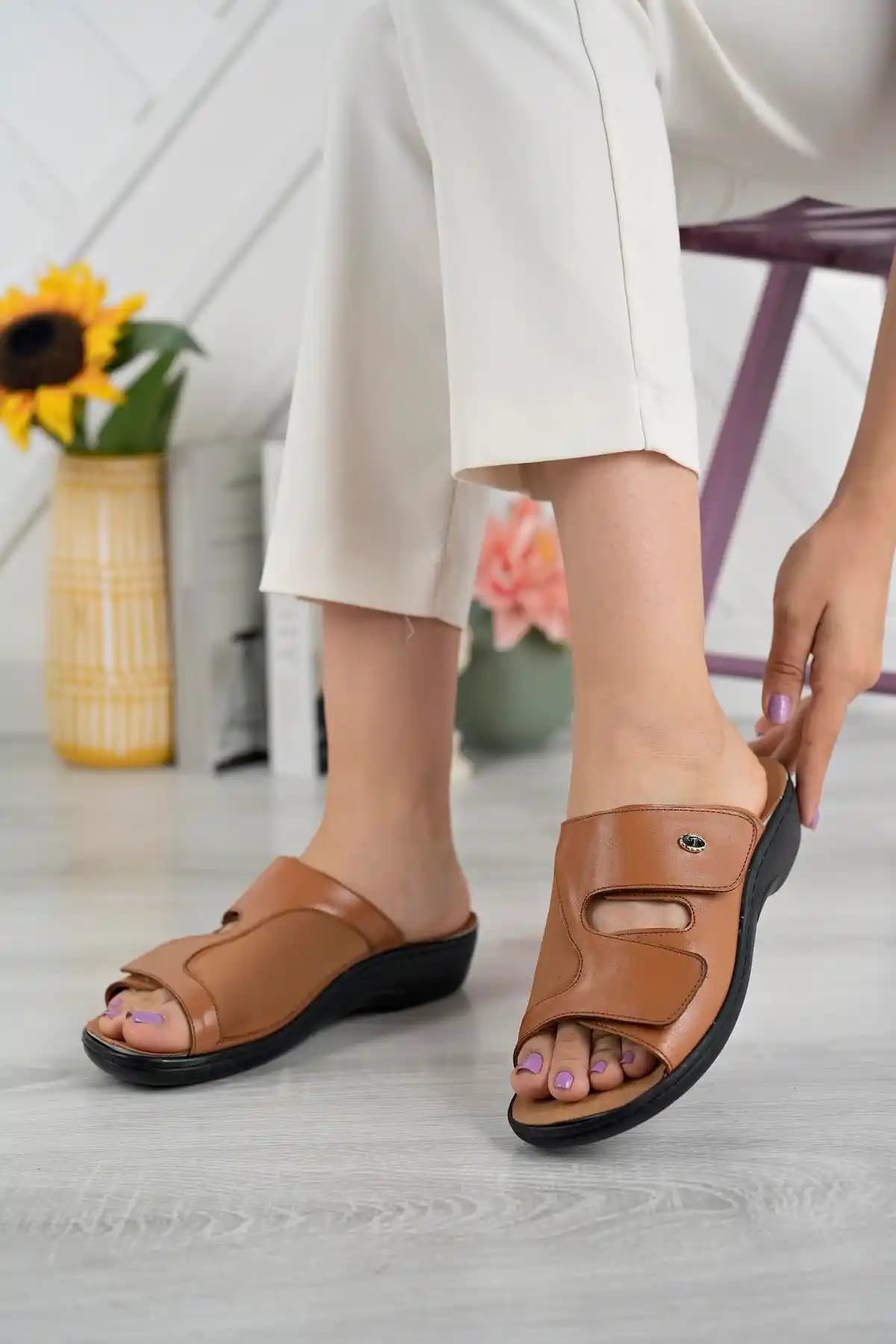 Ayak Terlikleri Modasında Güncel Trendler ve Şık Kombinasyon Önerileri