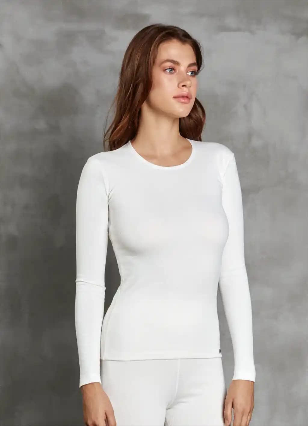 Bayan İçlik Modelleri: Konfor ve Şıklığı Bir Arada Sunan Seçenekler