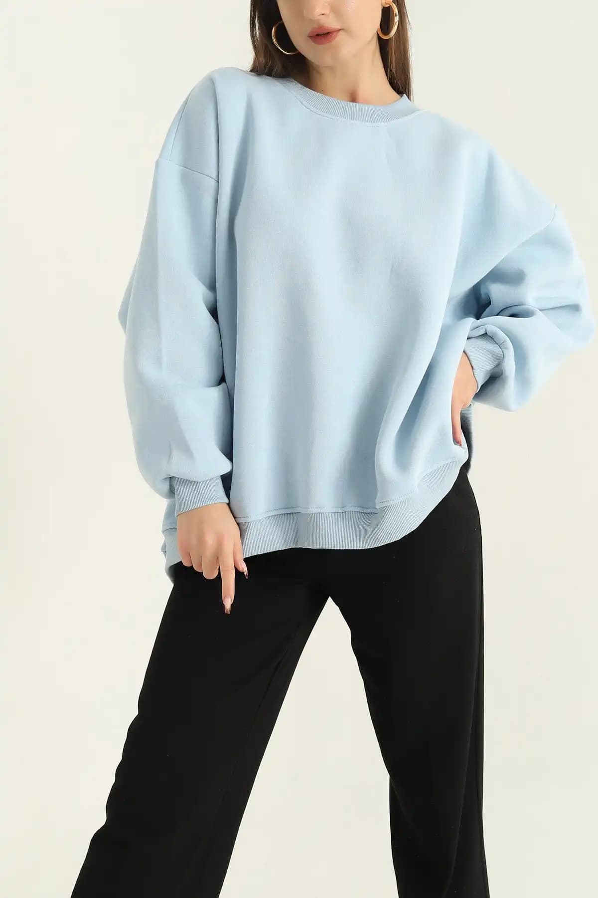 Bebek Mavisi Sweat Modelleri ve Trendleri ile Çocuk Giyiminde Şıklık ve Konfor