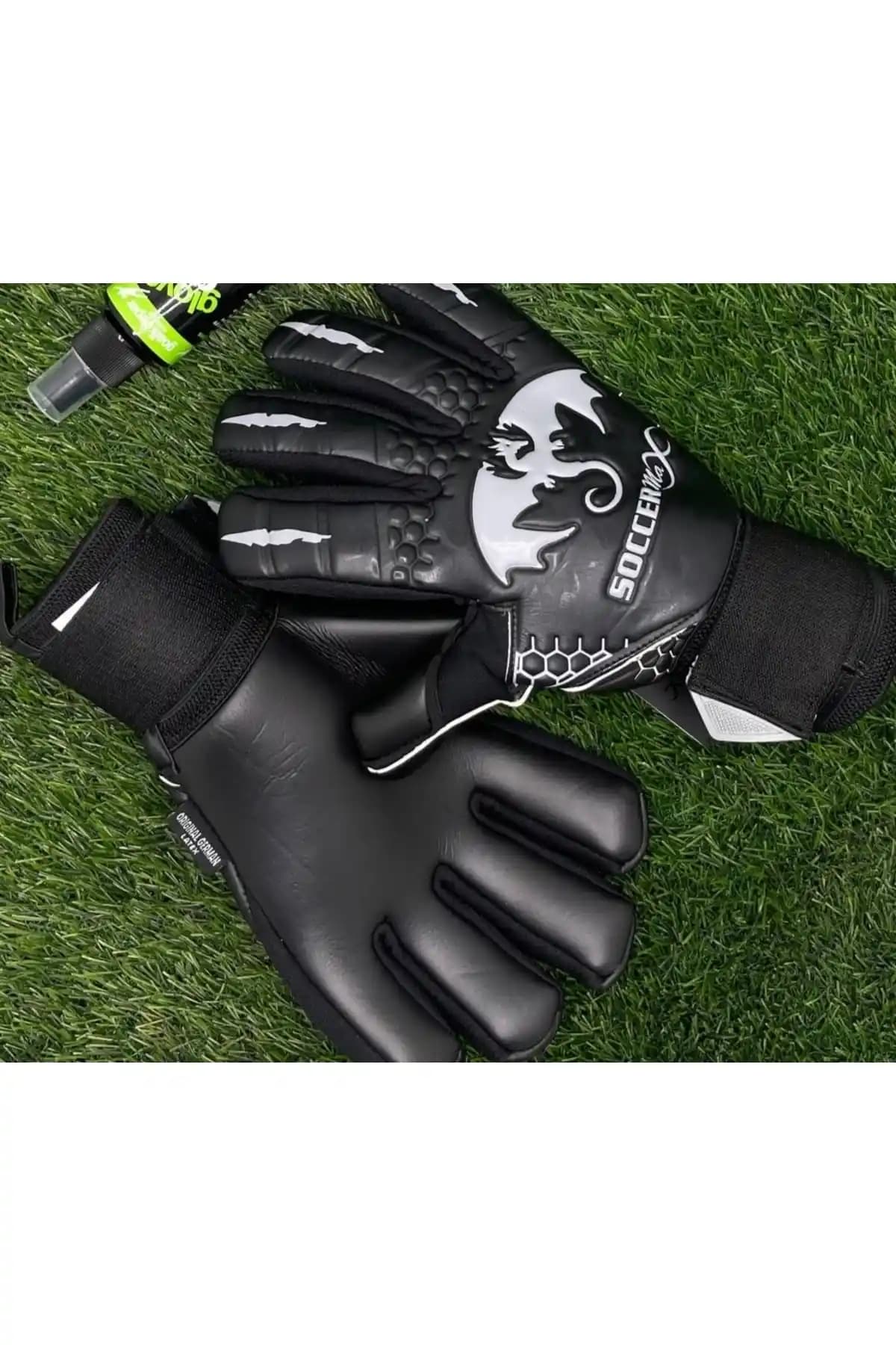 Beşiktaş Kaleci Eldivenleri: Performansı Artıran Detaylar ve Seçim Kriterleri