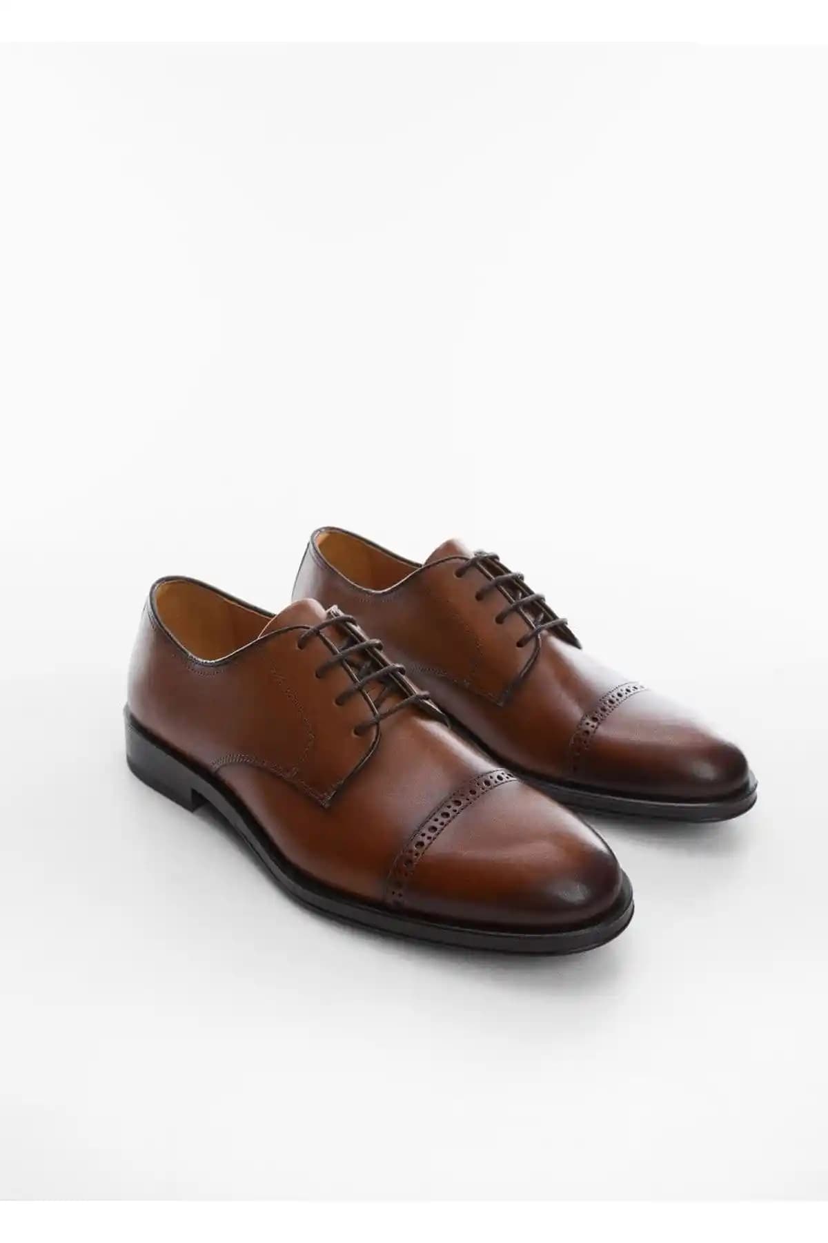 Blucher Ayakkabısı Nedir? Tarihçesi, Özellikleri ve Moda Trendleri