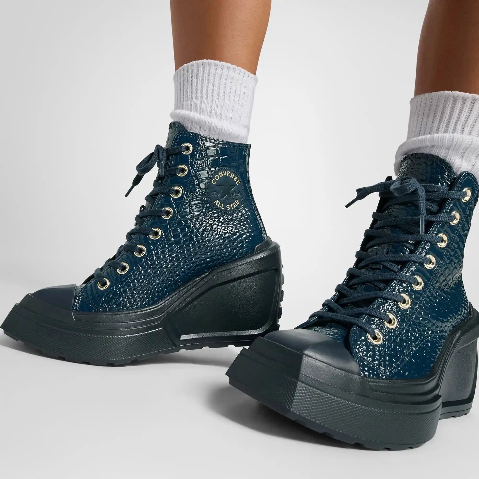 Converse Deri Kadın Ayakkabıları ile Şıklık ve Dayanıklılığı Bir Arada Yakala