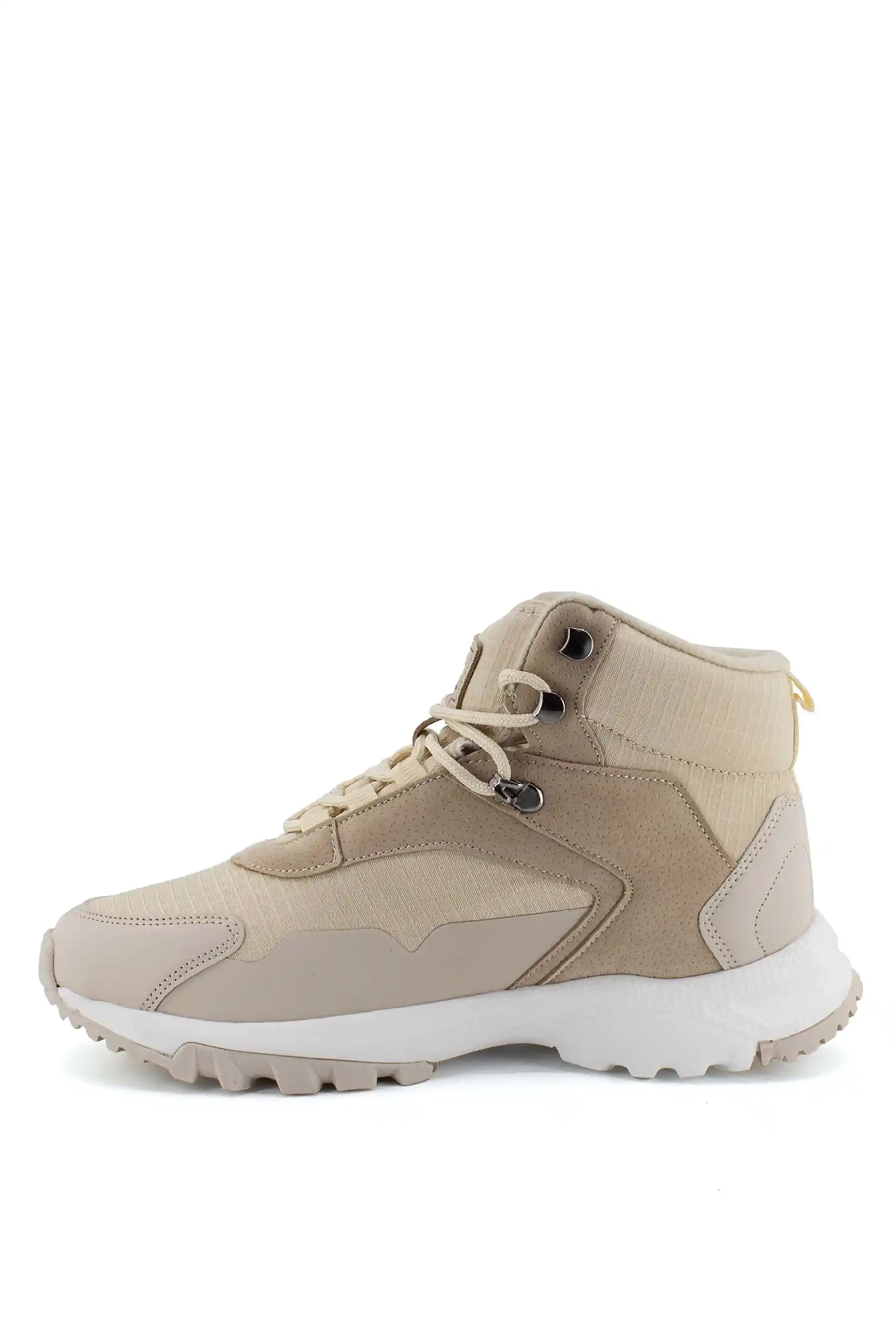 2025'te Erkek Modasında Bej Botların 5 Şaşırtıcı Sırrı