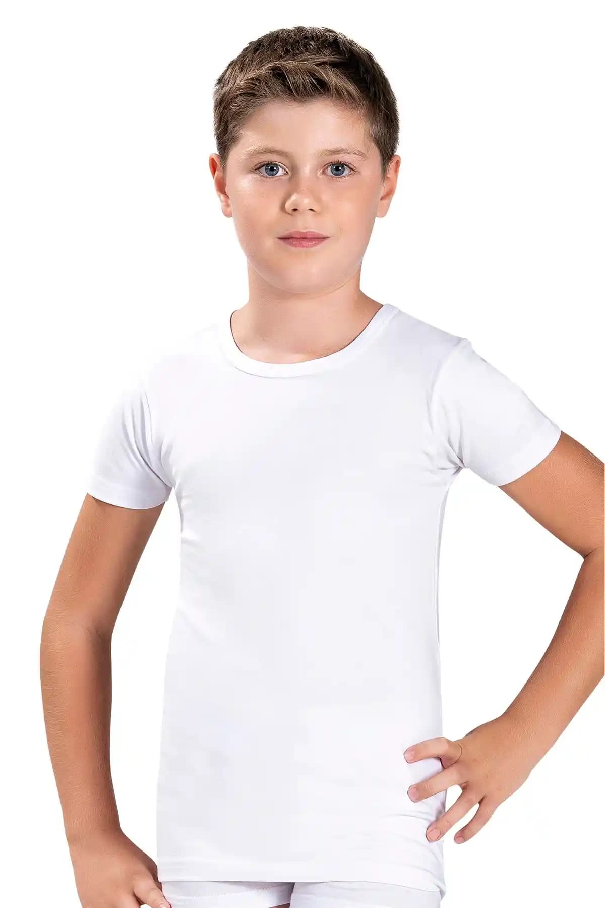 Erkek Çocuk Fanila Seçiminde Dikkat Edilmesi Gerekenler ve Güncel Trendler