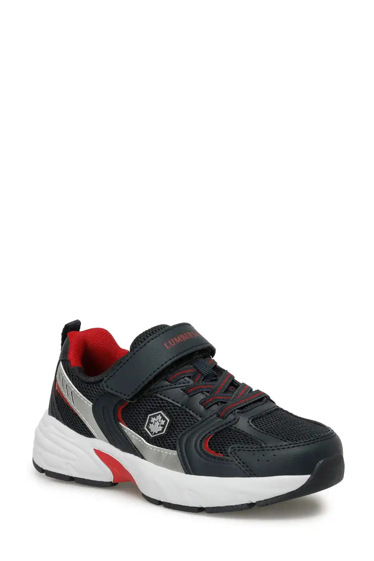 Erkek Çocuklar İçin Spor Ayakkabı Seçerken Dikkat Edilmesi Gerekenler ve Trendler