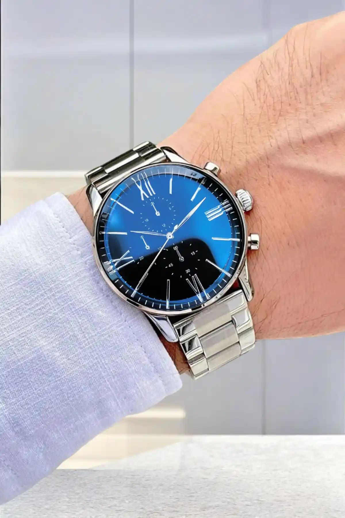 Erkek Gümüş Saat Modelleri: Şıklık ve Dayanıklılığı Bir Arada Sunan Seçenekler