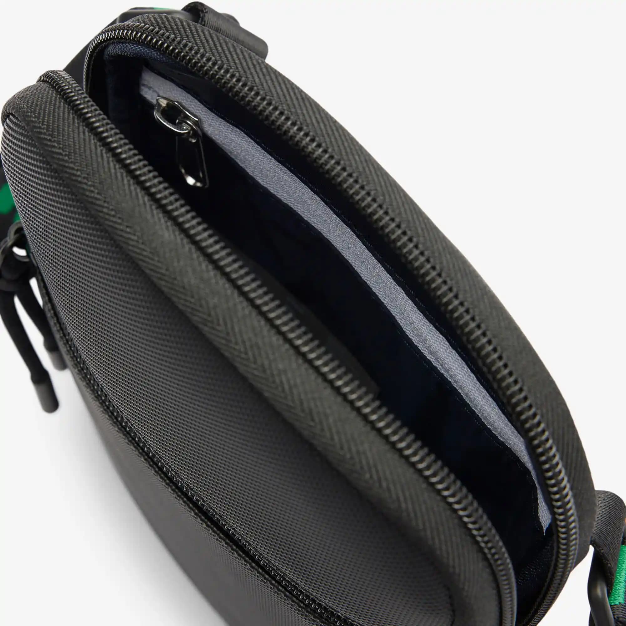 Erkekler İçin Lacoste Omuz Çantası: Şıklık ve Fonksiyonelliğin Modern Buluşması