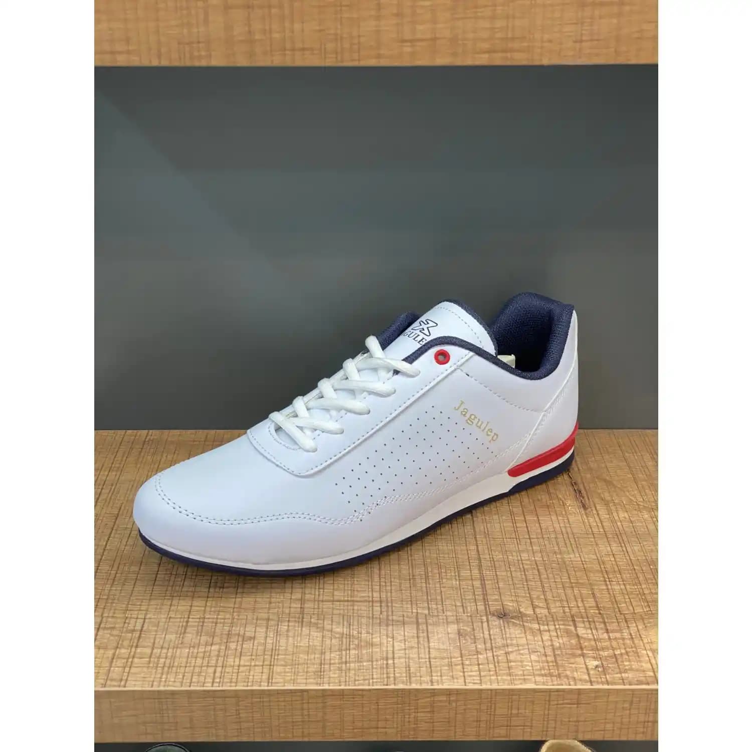 Erkekler İçin Spor Ayakkabı Seçerken Dikkat Edilmesi Gerekenler ve Jagulep Markası