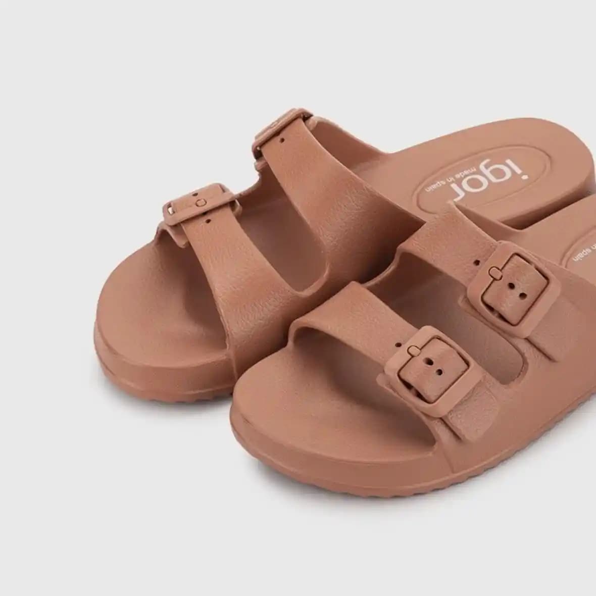 Eva Kadın Terlikleri: Konfor ve Şıklığın Buluştuğu Modern Tasarımlar