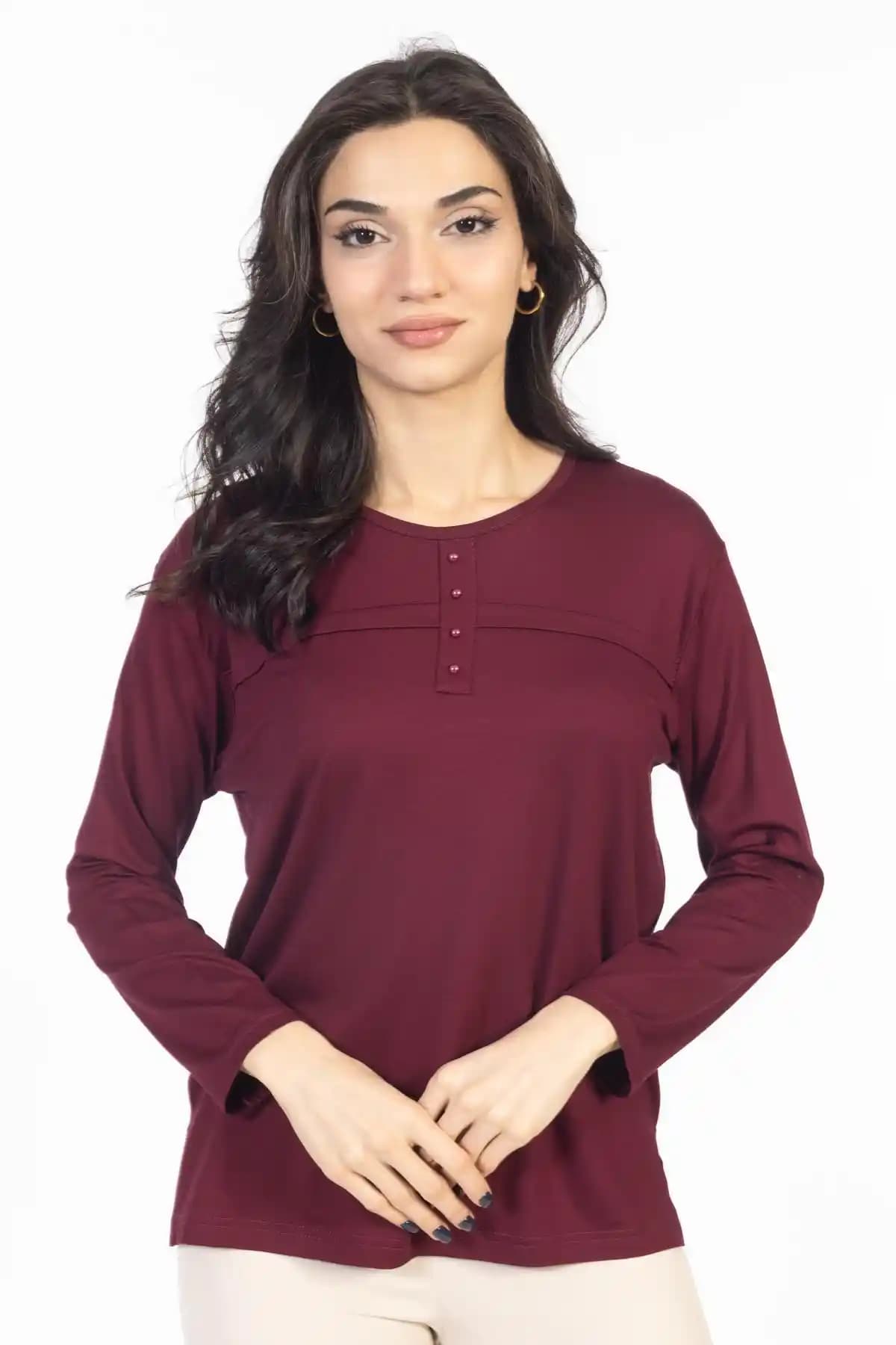 Genç Anne Penye Modelleri: Konfor ve Şıklığı Bir Arada Sunan Giyim Seçenekleri