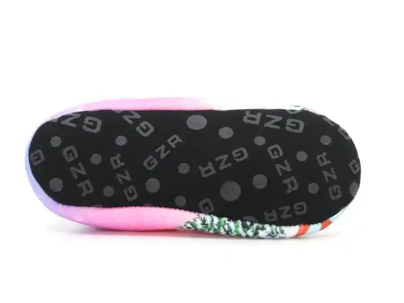 Gezer Ev Ayakkabısı: Konfor ve Şıklığı Bir Arada Sunan Modern Tasarımlar