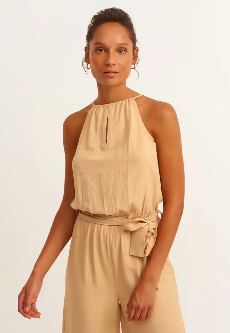 Halter Yaka Tulum Modelleri ve Kombinasyon İpuçlarıyla Şıklığı Yakalayın