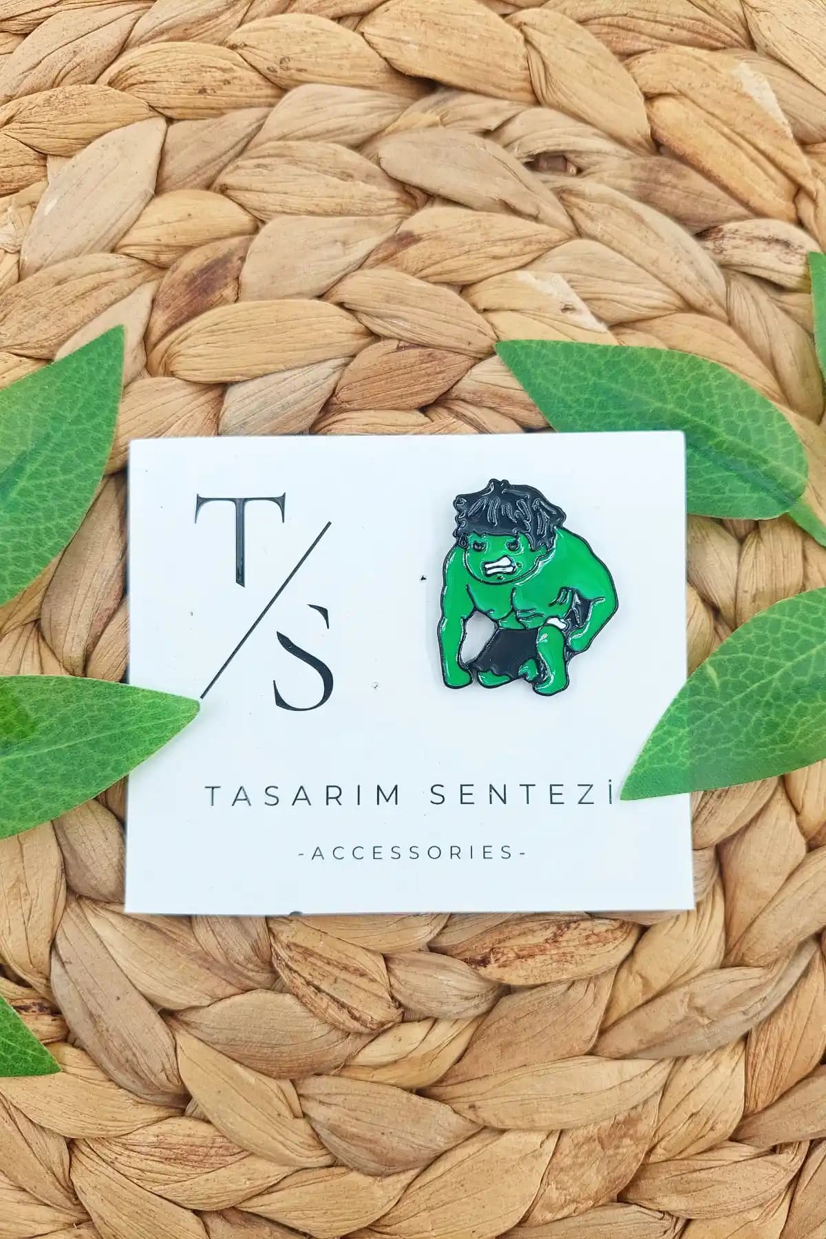 Hulk Temalı Okul Çantası: Güç ve Dayanıklılıkla Çocukların Favorisi