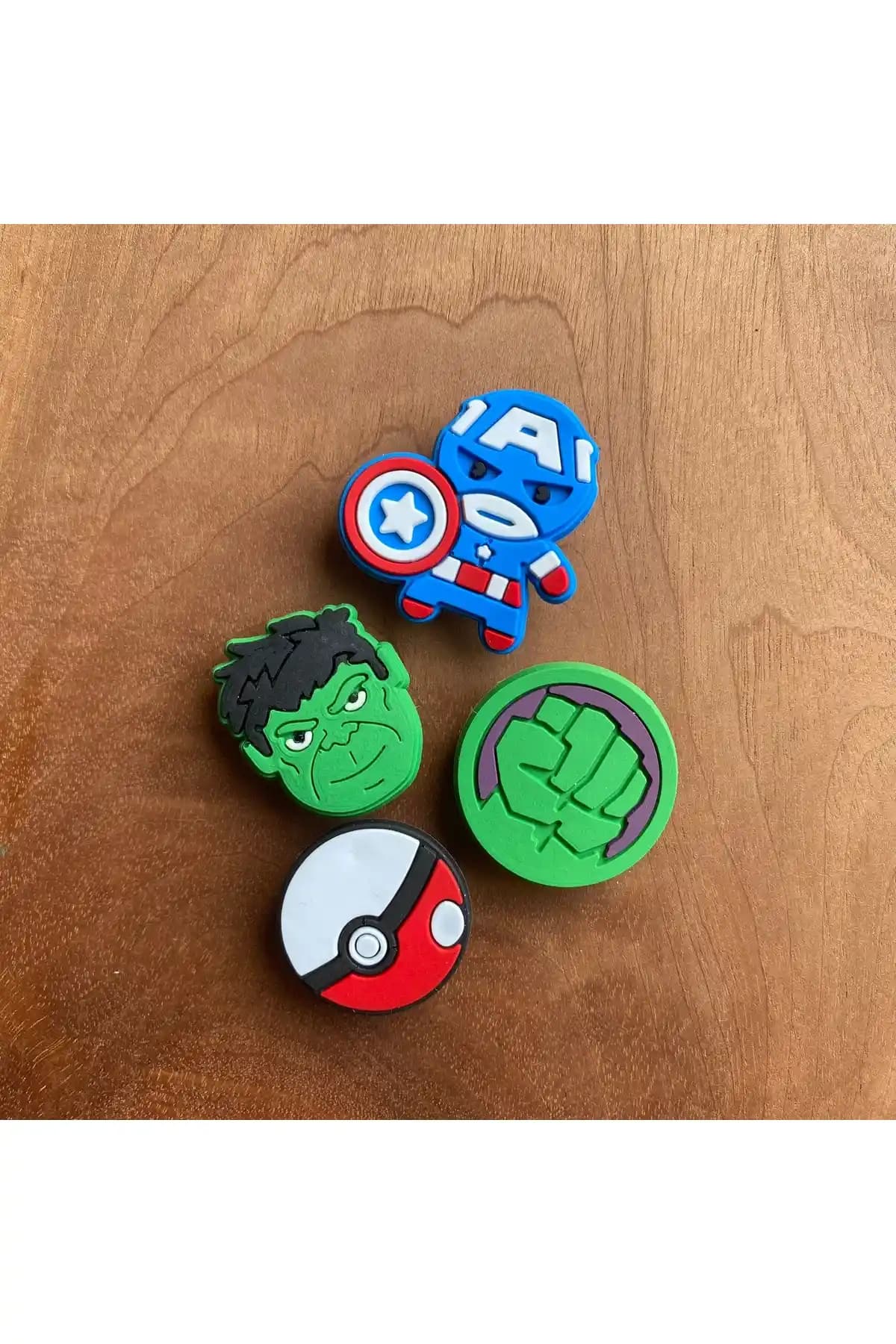 Hulk Temalı Terlikler: Güç ve Konforu Bir Arada Sunan Modern Tasarımlar