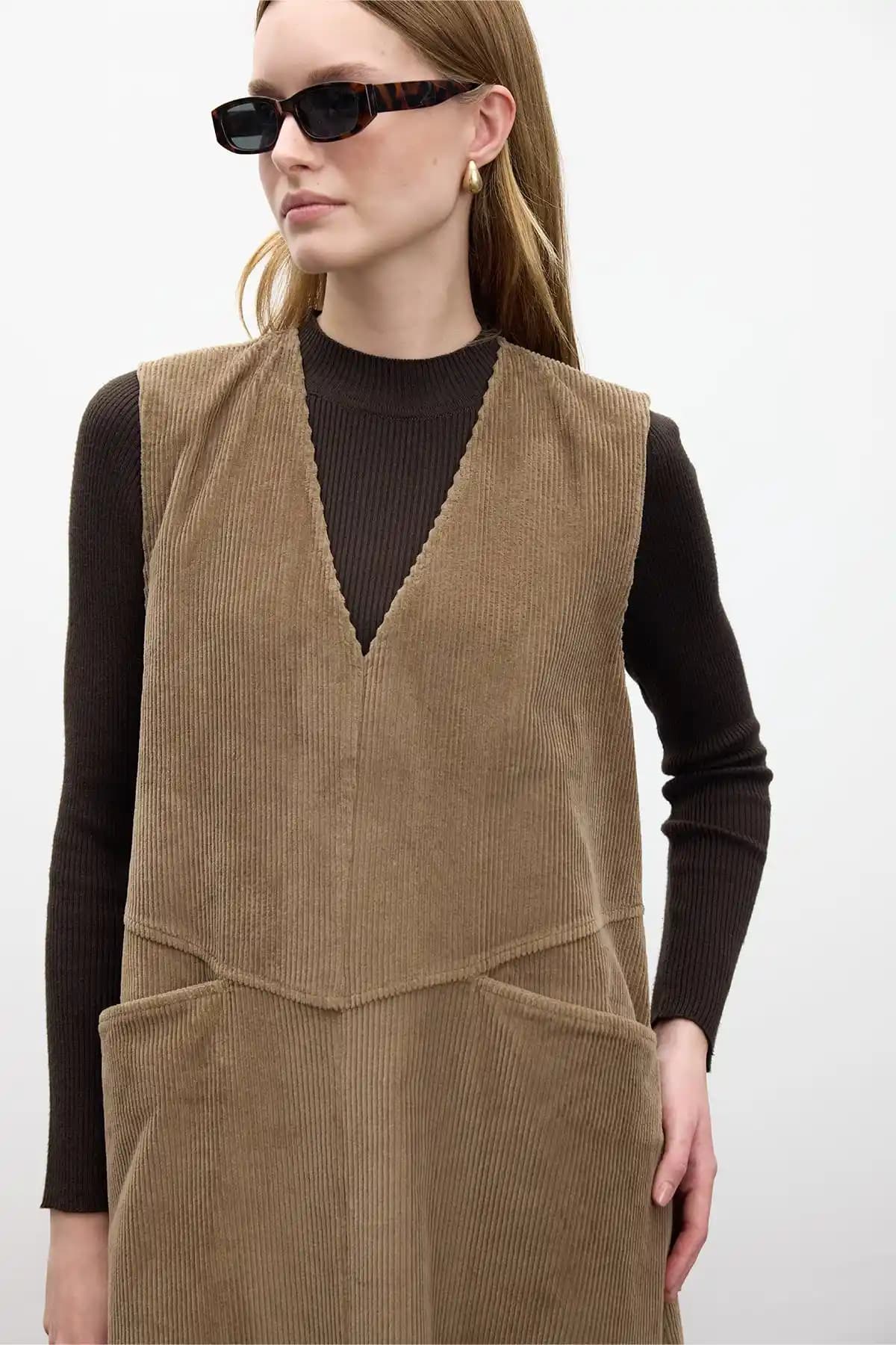 Kadife Jile Modası: Şıklık ve Konforu Bir Arada Sunan Güncel Trendler