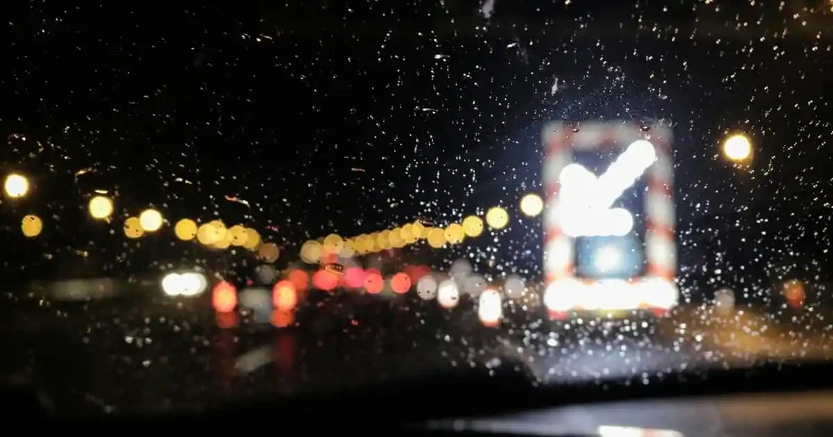 Kadın Atkıları: Kış Modasında Şıklık ve Fonksiyonelliğin En Güzel Buluşması