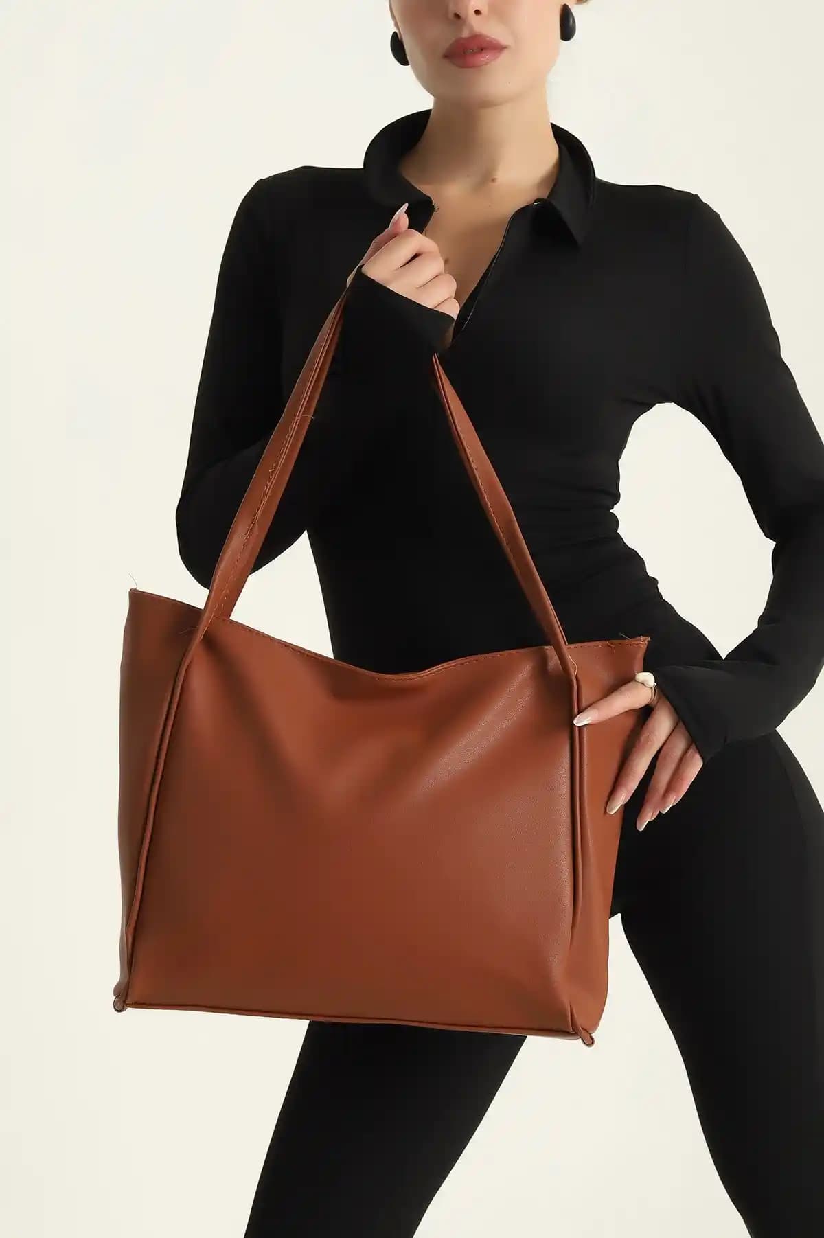 Kadın Büyük Omuz Çantası Seçerken Dikkat Edilmesi Gerekenler ve Trendler