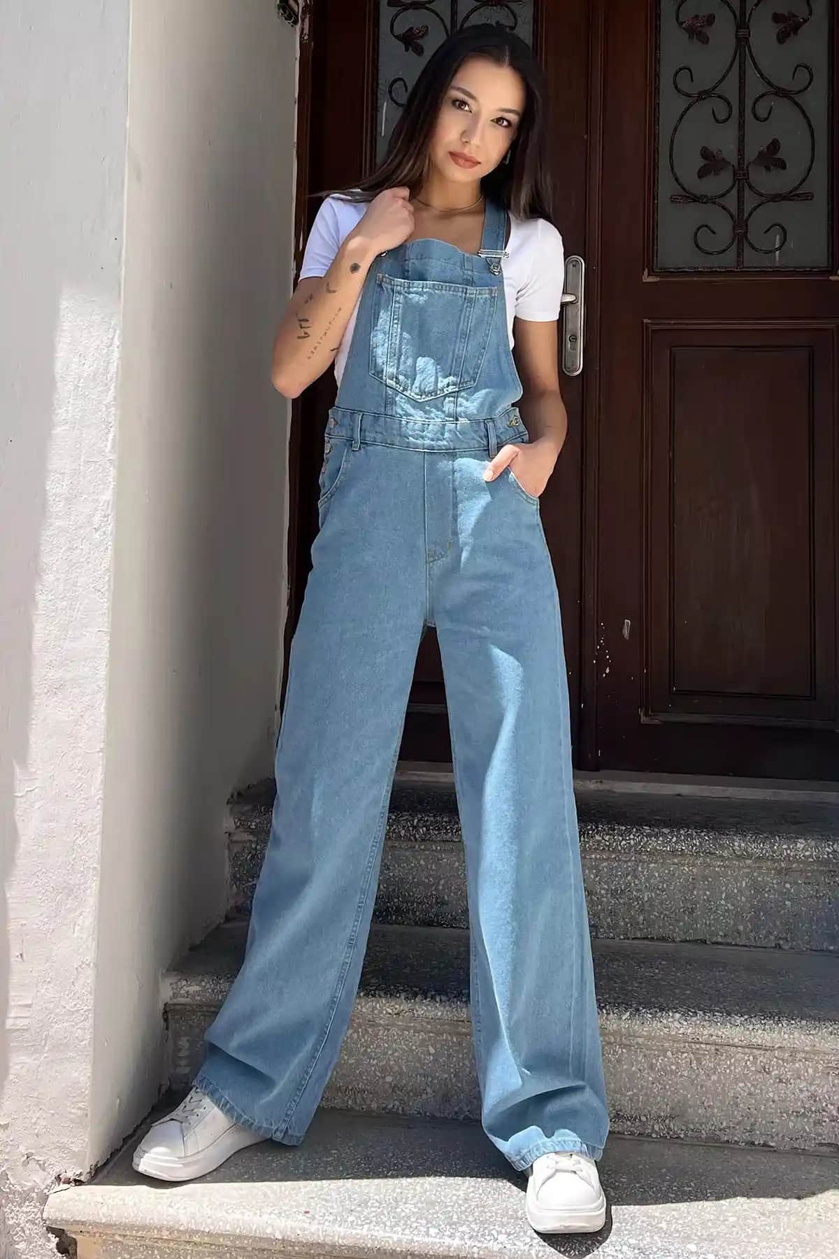 Kadın Salopet Tulum Modası: Rahat ve Şık Tarzlar İçin Güncel Trendler