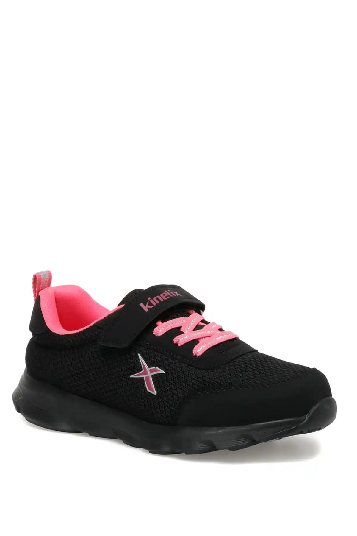 Kinetix Kız Çocuk Ayakkabıları: Şıklık ve Konforu Bir Arada Sunan Güvenilir Marka
