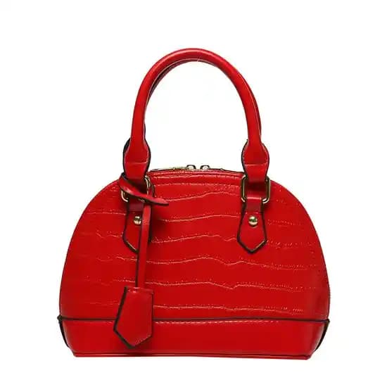 Kırmızı Küçük Çanta Seçenekleri ve Moda İçin Stil İpuçları 2023