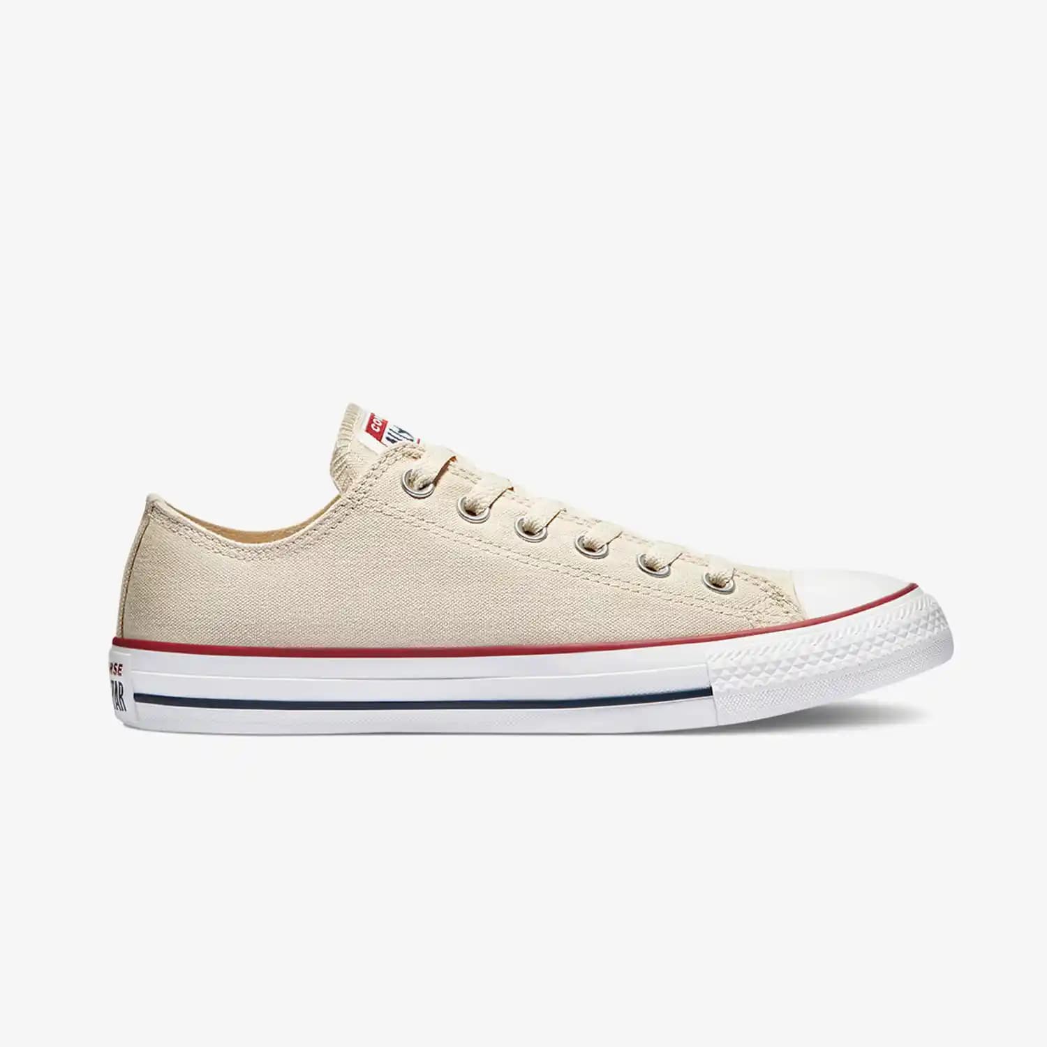Krem Renk Converse Ayakkabılar: Şıklık ve Rahatlığın Modern Buluşması
