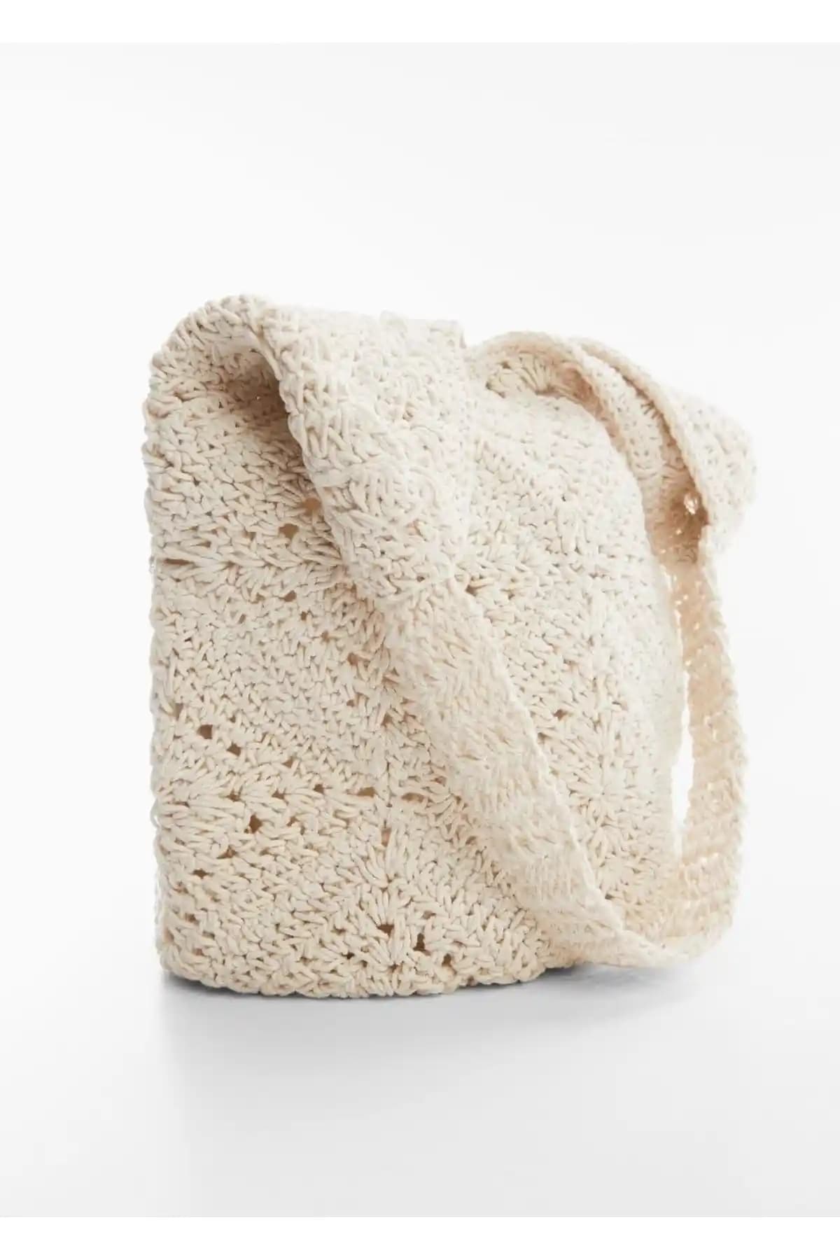 Kroşe Çanta Modelleri ve Trendleri 2024: El İşçiliğinin Zarif Yansıması