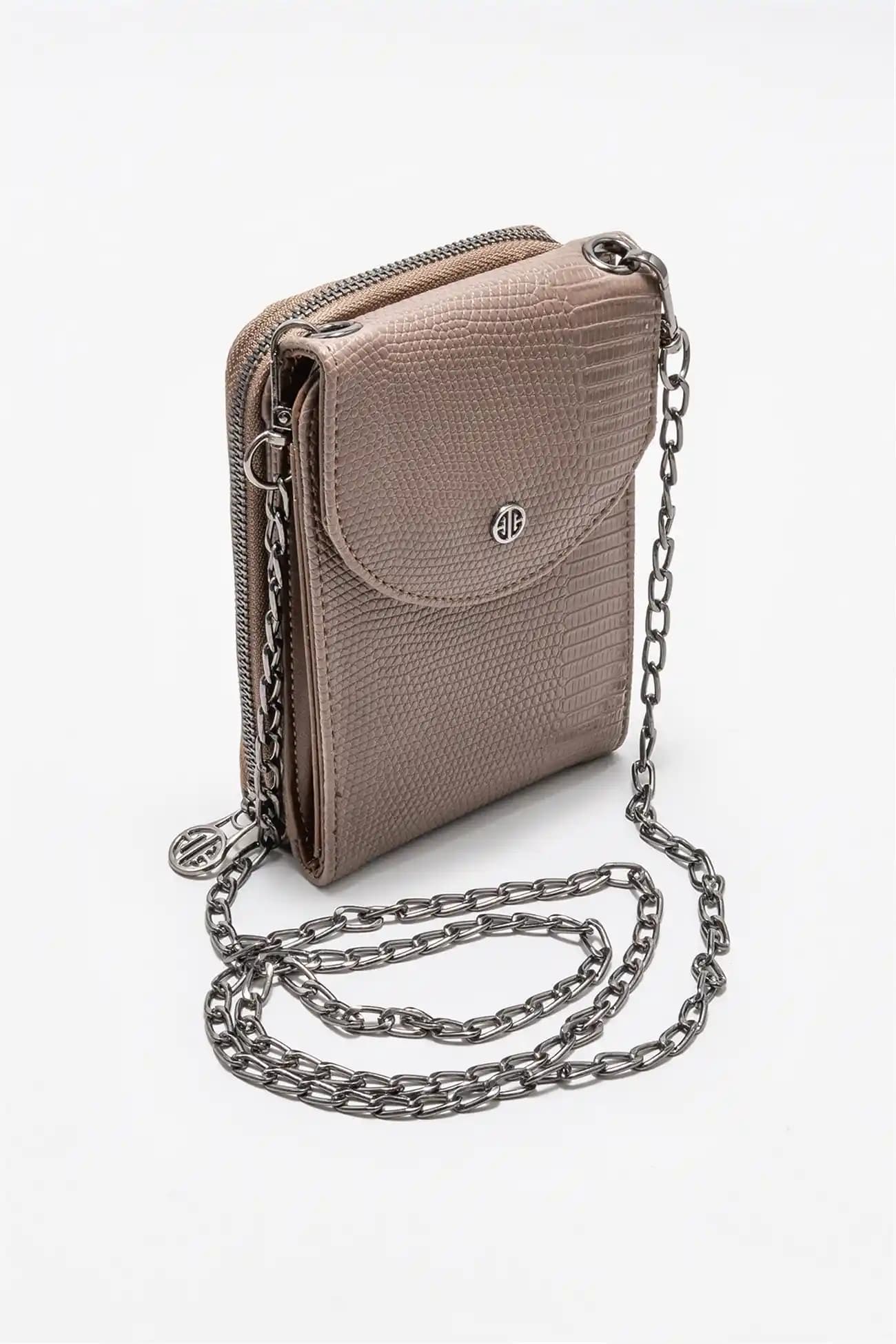 Küçük Çantalar: Moda ve Fonksiyonelliğin En Güzel Buluşması Hakkında Kapsamlı Rehber