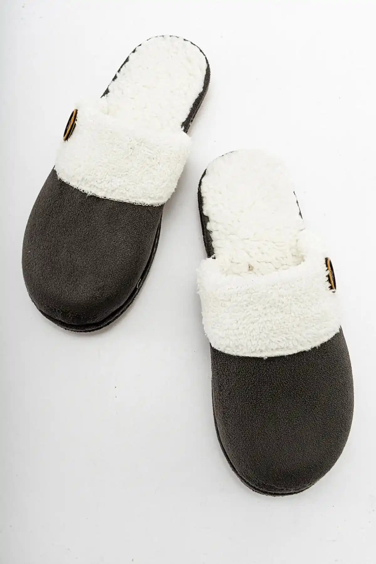 Kürklü Ev Terliği Seçenekleri: Konfor ve Şıklığı Bir Arada Sunan Modeller