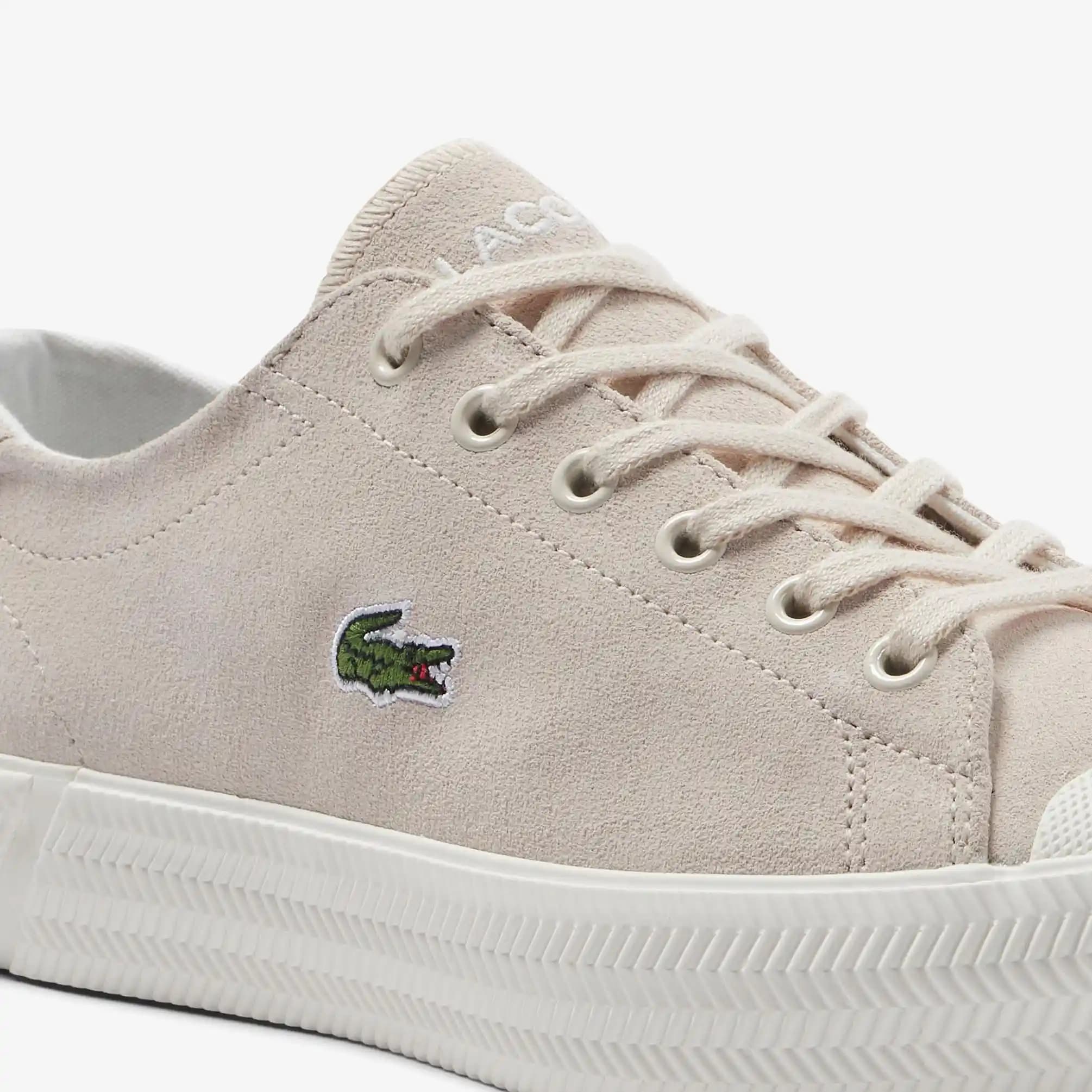 Lacoste Kadın Spor Ayakkabıları: Şıklık ve Konforu Bir Arada Sunan Modern Tasarımlar