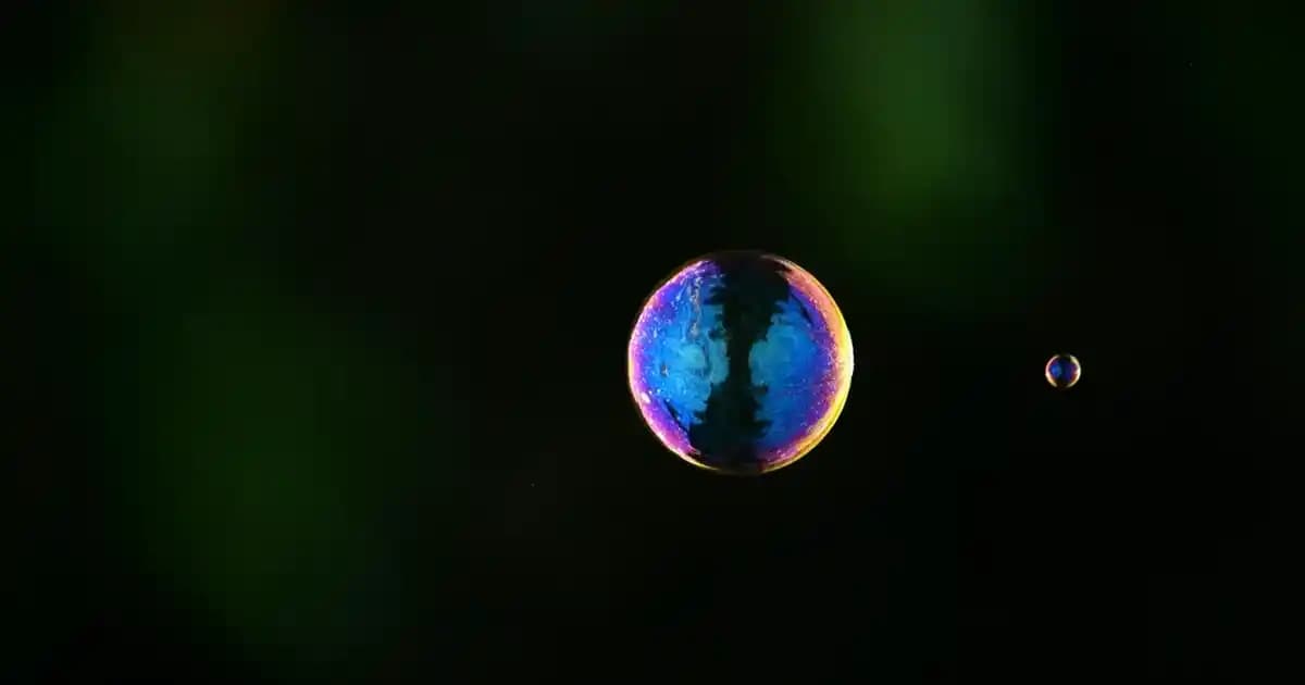 Lame Abiye Ayakkabılar: Şıklık ve Konforu Bir Arada Sunan Moda Tercihi