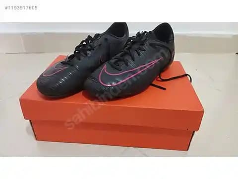 Nike 35 Numara Kramponlar: Performans ve Şıklık Sunan En İyi Seçenekler