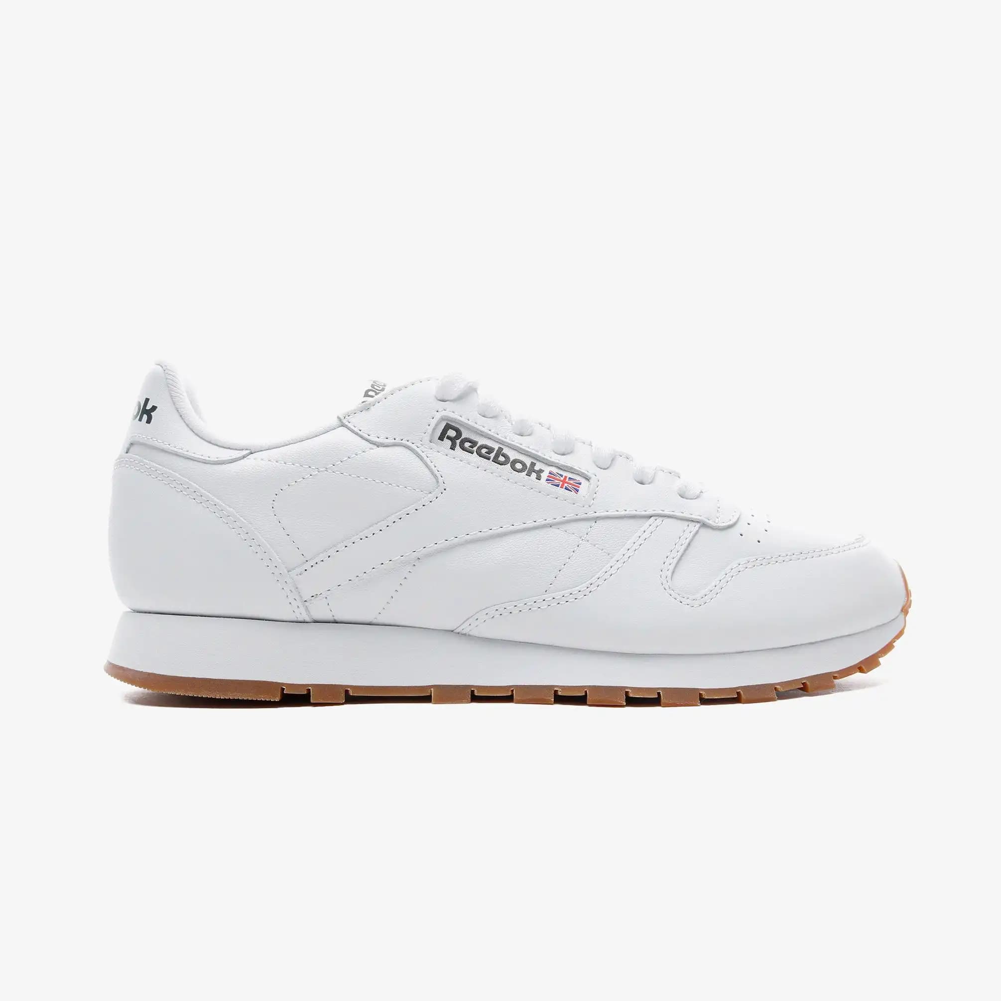 Beyaz Reebok Erkek Ayakkabıları: Şıklık ve Konforun Birleştiği Modern Tasarımlar