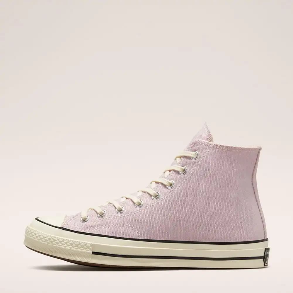 Converse'ın Yeni Sezon Koleksiyonuyla Tarzınızı Güncelleyin ve Moda Trendlerini Yakalayın