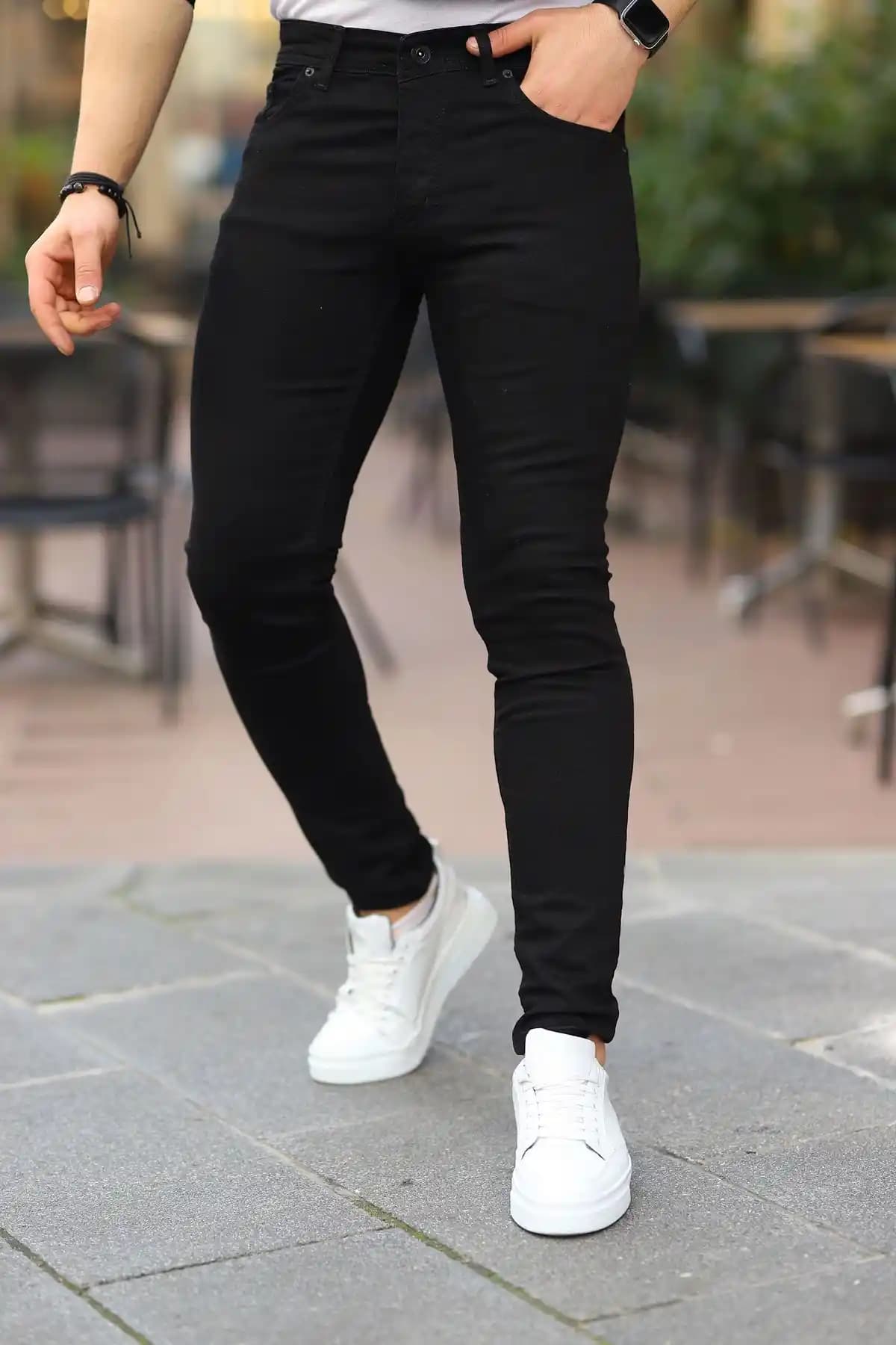 Erkek Pantolonları: Çeşitleri, Stil İpuçları ve Güncel Moda Trendleri
