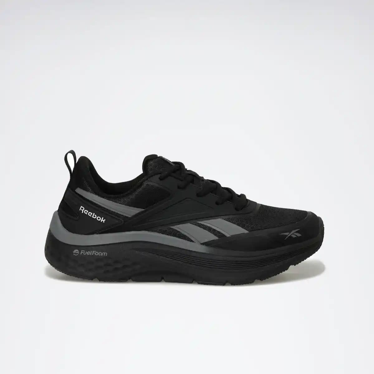 Erkekler İçin Reebok Spor Ayakkabıları: Performans ve Tarzın Uyumuyla Günlük Kullanım