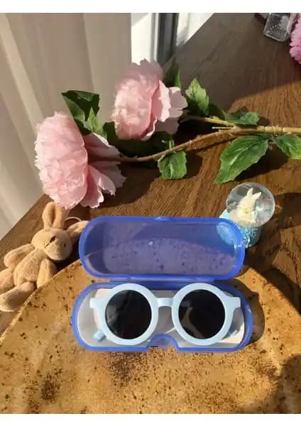 Jolly Kids UV 400 Korumalı Çocuk Güneş Gözlüğü Güvenli ve Şık Tasarımıyla Öne Çıkıyor