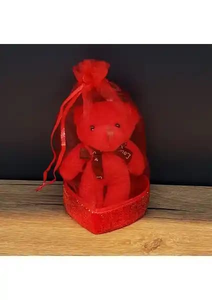 Kırmızı Hediyelik Kese İçinde Sevimli Ayıcık - Şık ve Anlamlı Hediye Seçeneği