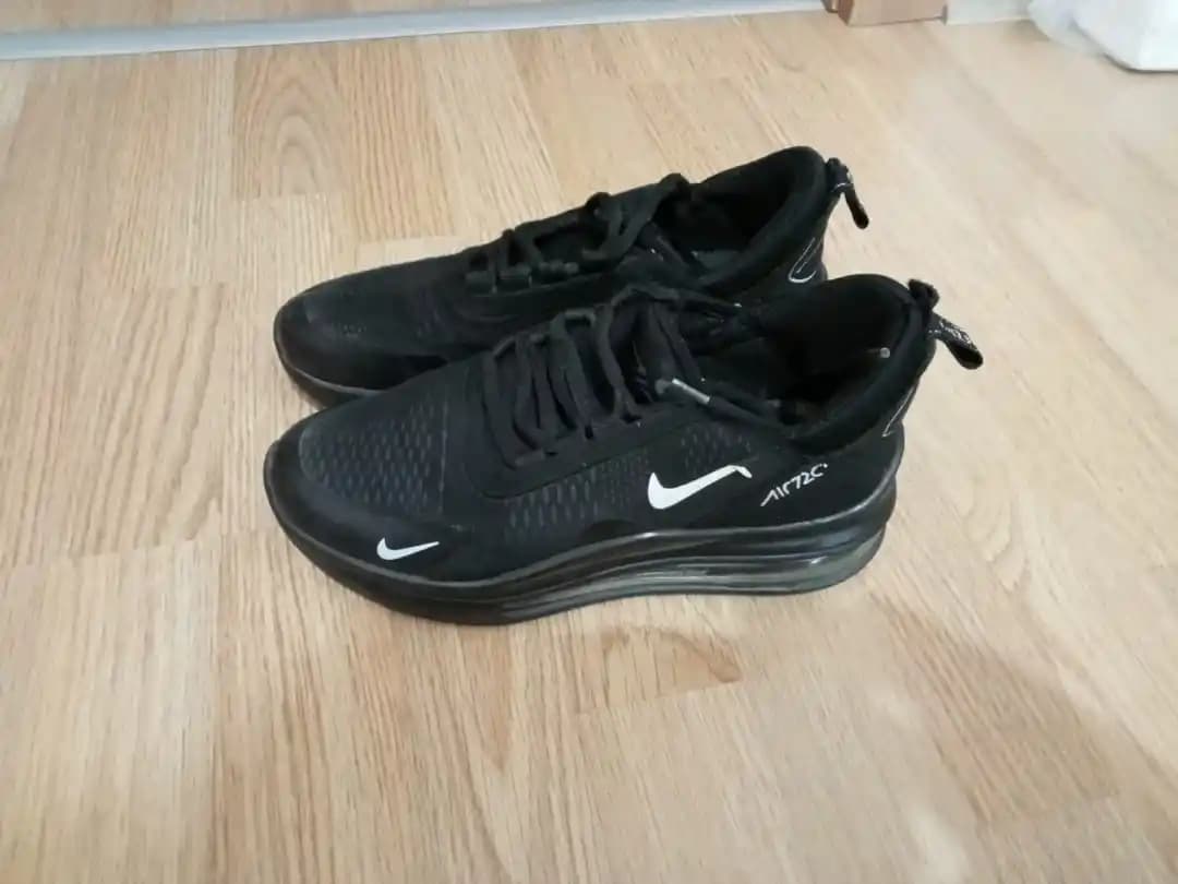 Nike 37 Numara Ayakkabılar: Konfor ve Şıklığın Günlük ve Spor Kullanımına Uygun Seçenekleri