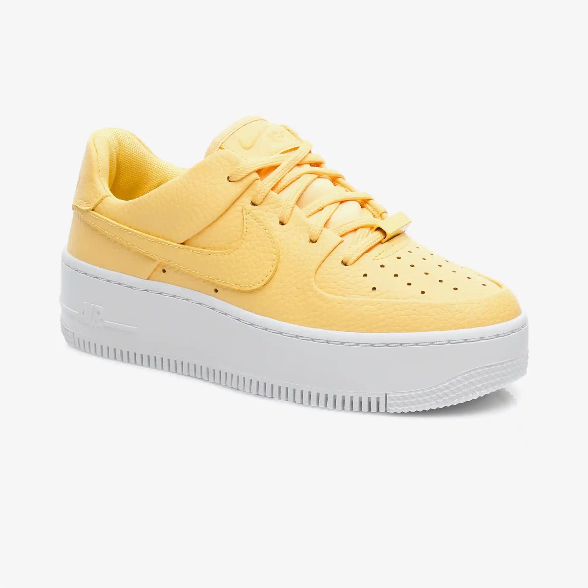 Nike Air Force Sarı: Modern Tarz ve Konfor Sunan İkonik Spor Ayakkabı Modelleri