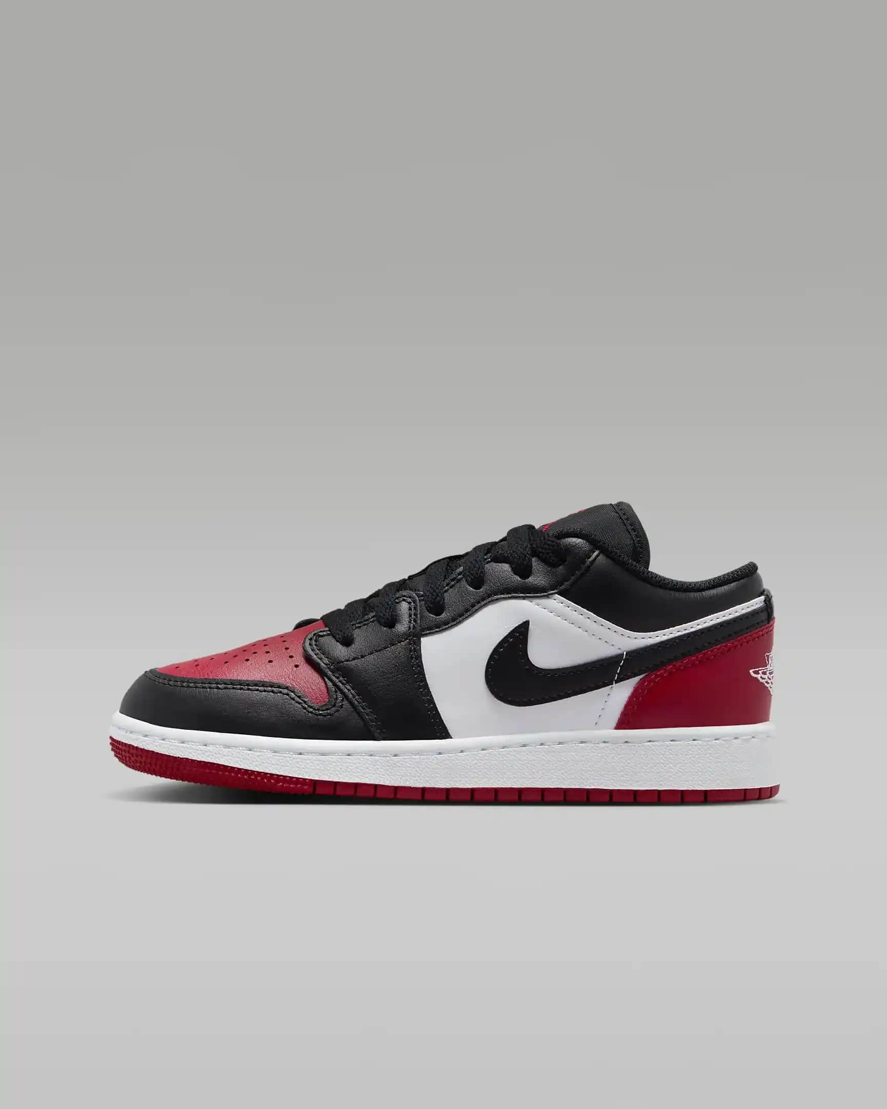 Nike Air Jordan Kırmızı Siyah Modelleri ile Şıklık ve Performansın Buluşma Noktası