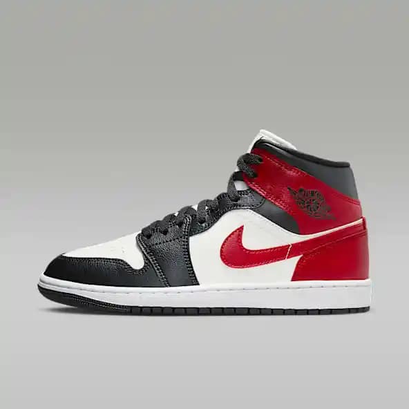 Nike Air Jordan: Spor Performansıyla Moda Dünyasında Efsanevi Marka Analizi ve Güncel Trendler